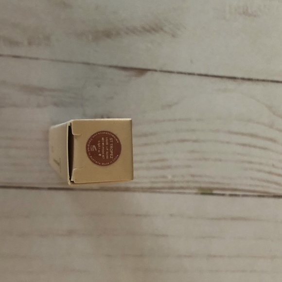 Mellow | Lip Gloss in shade St Tropez - Picture 4 of 6